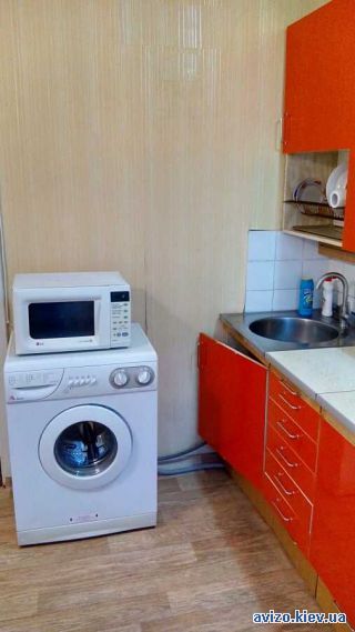 Сдаю <a class='adt__geo' href='/nerukhomist/orenda-kvartyr-budynkiv/kvartyry/kyiv-misto/q-1-кімнатні/'>1 кімната</a>-комнатную квартиру, ст.м. Дарница