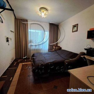 <a class='adt__geo' href='/nerukhomist/prodazh-kvartyr-budynkiv/kvartyry/kyiv-misto/q-3-кімнатні/'>3 кімнати</a>-комнатная квартира, ст.м. Позняки