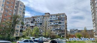 <a class='adt__geo' href='/nerukhomist/prodazh-kvartyr-budynkiv/kvartyry/kyiv-misto/q-1-кімнатні/'>1 кімната</a>-комнатная квартира