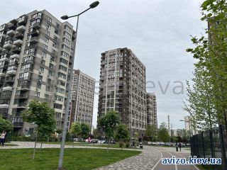 Продажа <a class='adt__geo' href='/nerukhomist/prodazh-kvartyr-budynkiv/kvartyry/kyiv-misto/q-3-кімнатні/'>3 кімнати</a>-комнатной квартиры