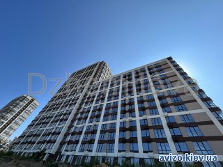 Продается <a class='adt__geo' href='/nerukhomist/prodazh-kvartyr-budynkiv/kvartyry/kyiv-misto/q-3-кімнатні/'>3 кімнати</a>-комнатная квартира
