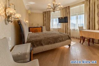 Сдаю <a class='adt__geo' href='/nerukhomist/orenda-kvartyr-budynkiv/kvartyry/kyiv-misto/q-3-кімнатні/'>3 кімнати</a>-комнатную квартиру