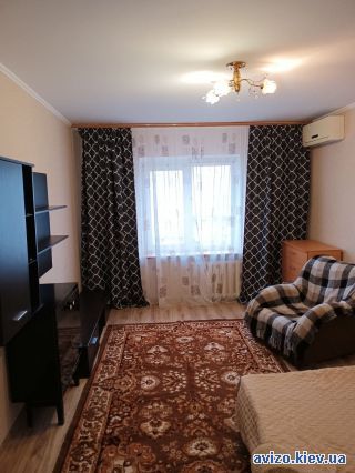 Сдается <a class='adt__geo' href='/nerukhomist/orenda-kvartyr-budynkiv/kvartyry/kyiv-misto/q-1-кімнатні/'>1 кімната</a>-комнатная квартира