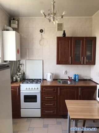 Продаю 3 кімнати-комнатную квартиру, Богуслав