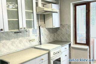 Продаю <a class='adt__geo' href='/nerukhomist/prodazh-kvartyr-budynkiv/kvartyry/kyiv-misto/q-2-кімнатні/'>2 кімнати</a>-комнатную квартиру, ст.м. Васильковская