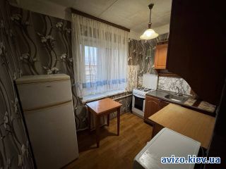 Продаю <a class='adt__geo' href='/nerukhomist/prodazh-kvartyr-budynkiv/kvartyry/kyiv-misto/q-2-кімнатні/'>2 кімнати</a>-комнатную квартиру