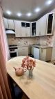 Квартира 3-к. Дарницкий р-н 76м.кв., Газ, 1этаж