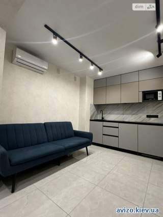 Продажа 2к квартиры 78 кв. м на ул. Ревуцкого 54