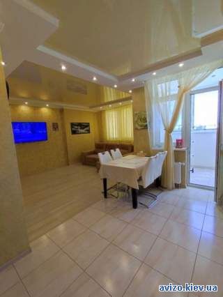 3к квартира Ревуцького,7В