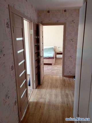 Продам 2к квартиру, вул. Вишняківська(м.Харківська,м.Позняки)