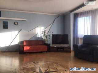 Продаж 4к квартири 145 кв. м на вул. Тростянецька 49