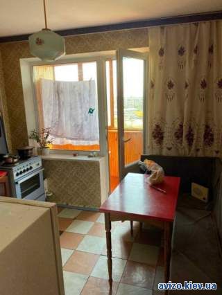 Продам 1-у к. квартиру Радужный 22