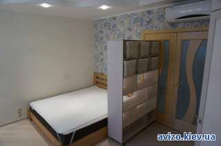 1к квартира, Позняки