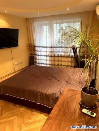 Сдается квартира Киев, Печерский , ул. Шелковичная код 111836683
