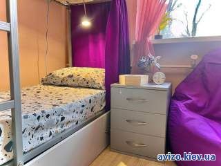 Гуртожиток в 10 хв. від метро Печерська. Без комунальних платежів
