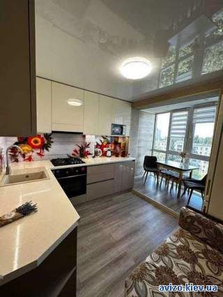 Продажа квартиры Киев, Святошинский, бул. Кольцова, 11 код 212853603