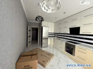 2к. квартира, вул. Зарічна,1в