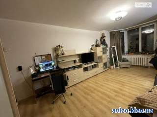 1к. квартира, вул. Ахматової, Метро Позняки