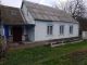 Цегляний будинок в смт Гребінки біля красивого ставка