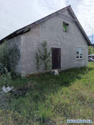 Продаж земельної ділянки з будинком.
