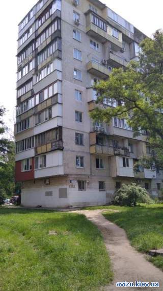 Продам 4-х кімнатну квартиру у Святошинському районі, на Борщагівці