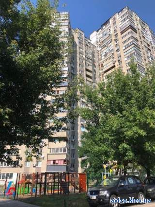 БЕЗ%, продам 4кім 96м2, Святошинська пл. 1,  Житомирська, ТЦ Хіт Молл
