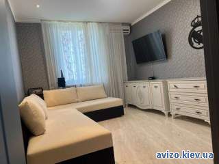 2-кімнатна, Миколи Бурачека вул. (Левітана), 3, Голосіївський