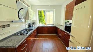 1003656 довгострокова оренда 5-к таунхаус Київ, Дніпровський, 1800 $/м