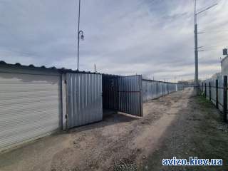 Продам гараж, вул. Північна, 3