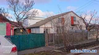 Часть дома на Поселке со всеми коммуникациями.