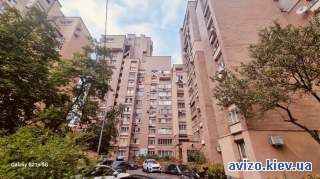 Продажа 3 комнатной квартирі 73 кв.м. на ул.Антоновича 100