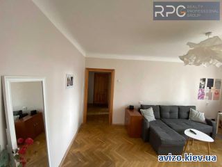 Продажа <a class='adt__geo' href='/nerukhomist/prodazh-kvartyr-budynkiv/kvartyry/kyiv-misto/q-4-кімнатні/'>4 кімнати</a>-комнатной квартиры, ст.м. Житомирская