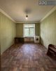 Продам <a class="adt__geo" href="/nerukhomist/prodazh-kvartyr-budynkiv/kvartyry/kyiv-misto/q-2-кімнатні/">2 кімнати</a>-комнатную квартиру