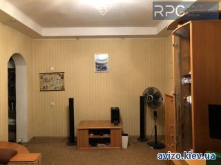 Продажа <a class='adt__geo' href='/nerukhomist/prodazh-kvartyr-budynkiv/kvartyry/kyiv-misto/q-1-кімнатні/'>1 кімната</a>-комнатной квартиры, ст.м. Академгородок