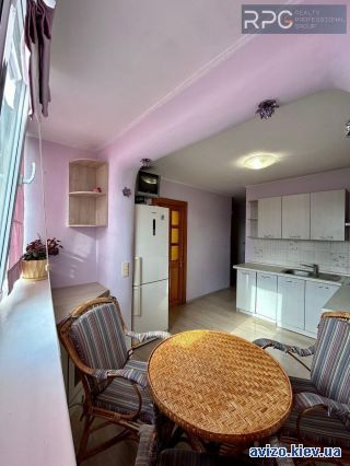 Продается <a class='adt__geo' href='/nerukhomist/prodazh-kvartyr-budynkiv/kvartyry/kyiv-misto/q-1-кімнатні/'>1 кімната</a>-комнатная квартира, ст.м. Героев Днепра