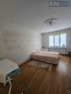 Продам <a class="adt__geo" href="/nerukhomist/prodazh-kvartyr-budynkiv/kvartyry/kyiv-misto/q-3-кімнатні/">3 кімнати</a>-комнатную квартиру, ст.м. Вырлица