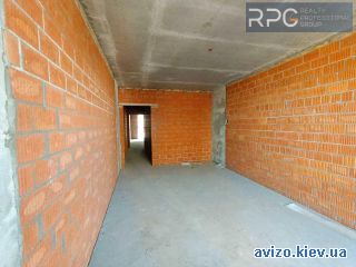 Продается <a class='adt__geo' href='/nerukhomist/prodazh-kvartyr-budynkiv/kvartyry/kyiv-misto/q-3-кімнатні/'>3 кімнати</a>-комнатная квартира, ст.м. Левобережная