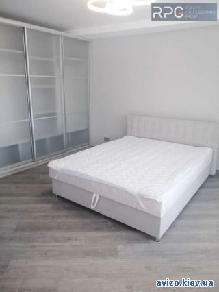 Продается <a class='adt__geo' href='/nerukhomist/prodazh-kvartyr-budynkiv/kvartyry/kyiv-misto/q-1-кімнатні/'>1 кімната</a>-комнатная квартира, ст.м. Арсенальная