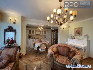 Сдается <a class='adt__geo' href='/nerukhomist/orenda-kvartyr-budynkiv/kvartyry/kyiv-misto/q-4-кімнатні/'>4 кімнати</a>-комнатная квартира, ст.м. Контрактовая площадь