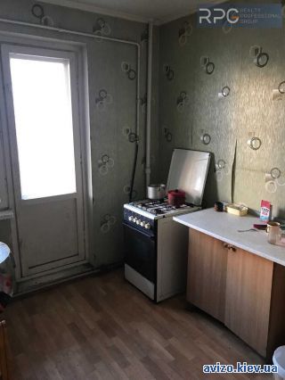 Продаю <a class='adt__geo' href='/nerukhomist/prodazh-kvartyr-budynkiv/kvartyry/kyiv-misto/q-3-кімнатні/'>3 кімнати</a>-комнатную квартиру