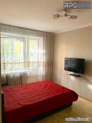 <a class='adt__geo' href='/nerukhomist/prodazh-kvartyr-budynkiv/kvartyry/kyiv-misto/q-1-кімнатні/'>1 кімната</a>-комнатная квартира, ст.м. Печерская