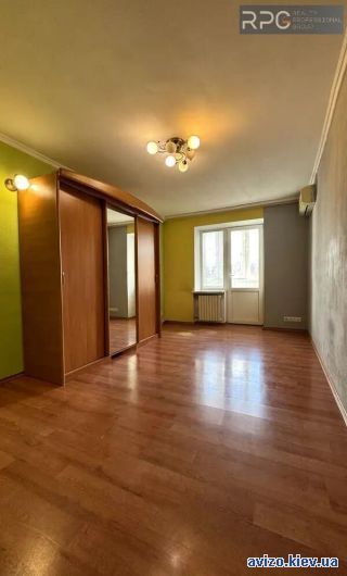 Продается <a class='adt__geo' href='/nerukhomist/prodazh-kvartyr-budynkiv/kvartyry/kyiv-misto/q-2-кімнатні/'>2 кімнати</a>-комнатная квартира, ст.м. Демиевская