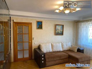 Продается <a class='adt__geo' href='/nerukhomist/prodazh-kvartyr-budynkiv/kvartyry/kyiv-misto/q-3-кімнатні/'>3 кімнати</a>-комнатная квартира