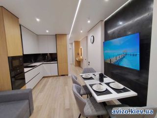 Продается <a class='adt__geo' href='/nerukhomist/prodazh-kvartyr-budynkiv/kvartyry/kyiv-misto/q-3-кімнатні/'>3 кімнати</a>-комнатная квартира