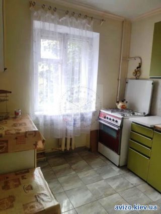 Продажа <a class='adt__geo' href='/nerukhomist/prodazh-kvartyr-budynkiv/kvartyry/kyiv-misto/q-3-кімнатні/'>3 кімнати</a>-комнатной квартиры, ст.м. Черниговская