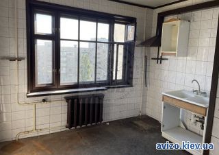 <a class='adt__geo' href='/nerukhomist/prodazh-kvartyr-budynkiv/kvartyry/kyiv-misto/q-2-кімнатні/'>2 кімнати</a>-комнатная квартира, ст.м. Оболонь