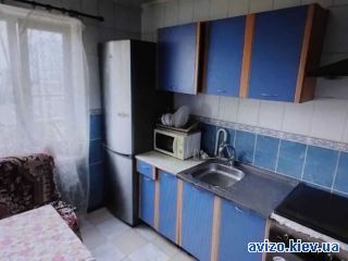Продается <a class='adt__geo' href='/nerukhomist/prodazh-kvartyr-budynkiv/kvartyry/kyiv-misto/q-1-кімнатні/'>1 кімната</a>-комнатная квартира