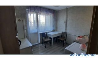 Продам <a class='adt__geo' href='/nerukhomist/prodazh-kvartyr-budynkiv/kvartyry/kyiv-misto/q-1-кімнатні/'>1 кімната</a>-комнатную квартиру, ст.м. Теремки