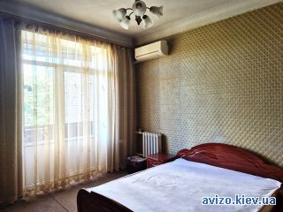 Сдам <a class='adt__geo' href='/nerukhomist/orenda-kvartyr-budynkiv/kvartyry/kyiv-misto/q-2-кімнатні/'>2 кімнати</a>-комнатную квартиру