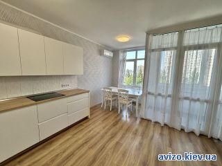 <a class='adt__geo' href='/nerukhomist/prodazh-kvartyr-budynkiv/kvartyry/kyiv-misto/q-3-кімнатні/'>3 кімнати</a>-комнатная квартира, ст.м. Левобережная